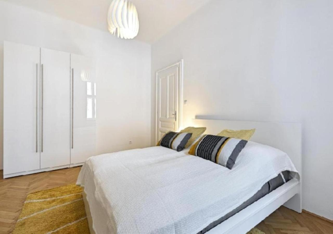 Luxurious, 2 Min To Casino And Roemertherme Apartment บาเดน ภายนอก รูปภาพ