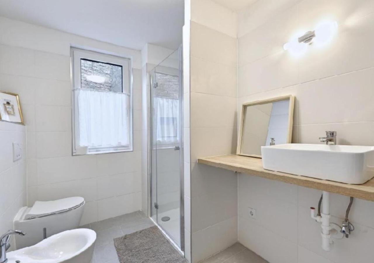 Luxurious, 2 Min To Casino And Roemertherme Apartment บาเดน ภายนอก รูปภาพ